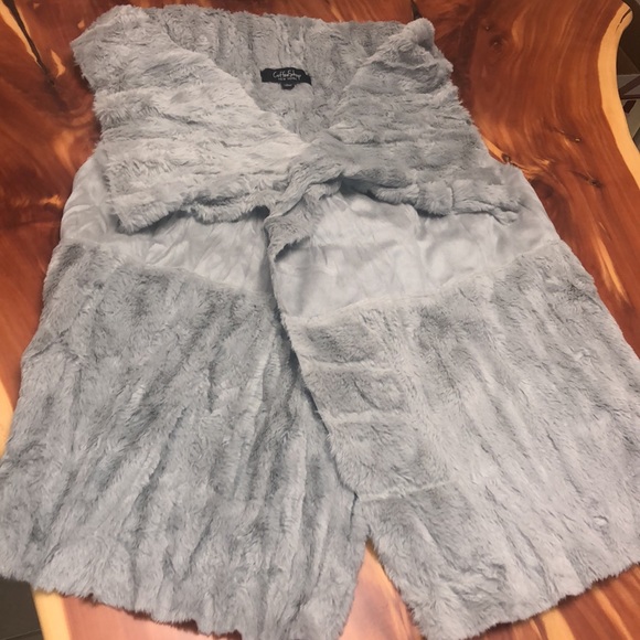 COFFEE SHOP Faux Fur & Suede Draped Vest - Picture 5 of 7